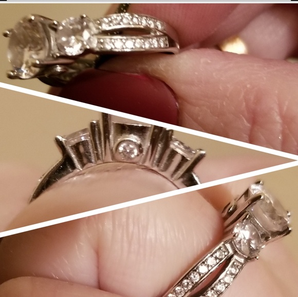 2 tcw Sterling Silver Past, Present, Future ring - Picture 11 of 16